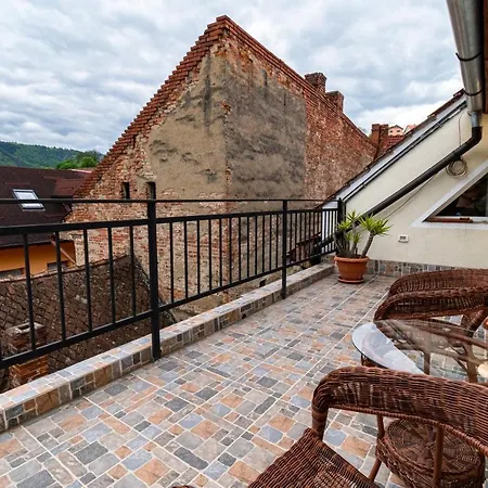 48 Beautiful Building Within Moments From The Old Town Of