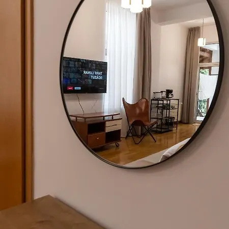 Appartement 48 Beautiful Building Within Moments From The Old Town Of