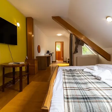 48 Beautiful Building Within Moments From The Old Town Of Apartamento