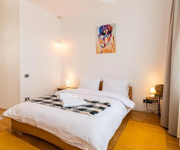 48 Beautiful Building Within Moments From The Old Town Of 公寓