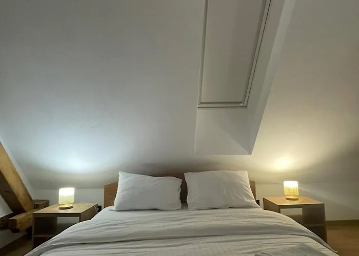 48 Beautiful Building Within Moments From The Old Town Of