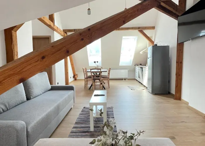 48 Beautiful Building Within Moments From The Old Town Of Apartment