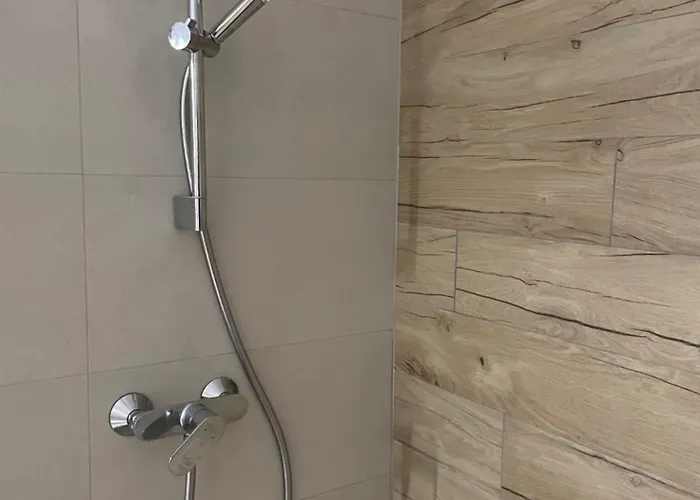 Apartment 48 Beautiful Building Within Moments From The Old Town Of *