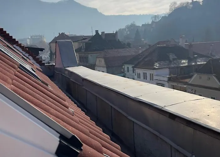 48 Beautiful Building Within Moments From The Old Town Of Apartment Brasov