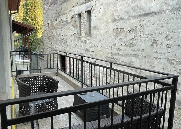 48 Beautiful Building Within Moments From The Old Town Of 布拉索夫